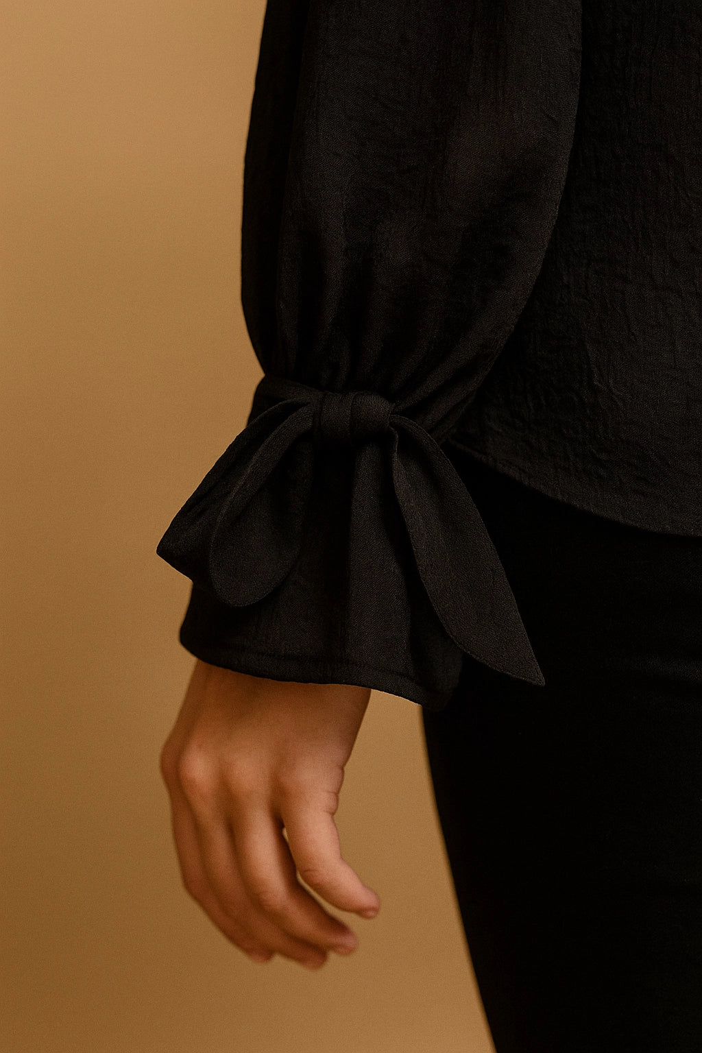 SHORT SHIRT frill nek