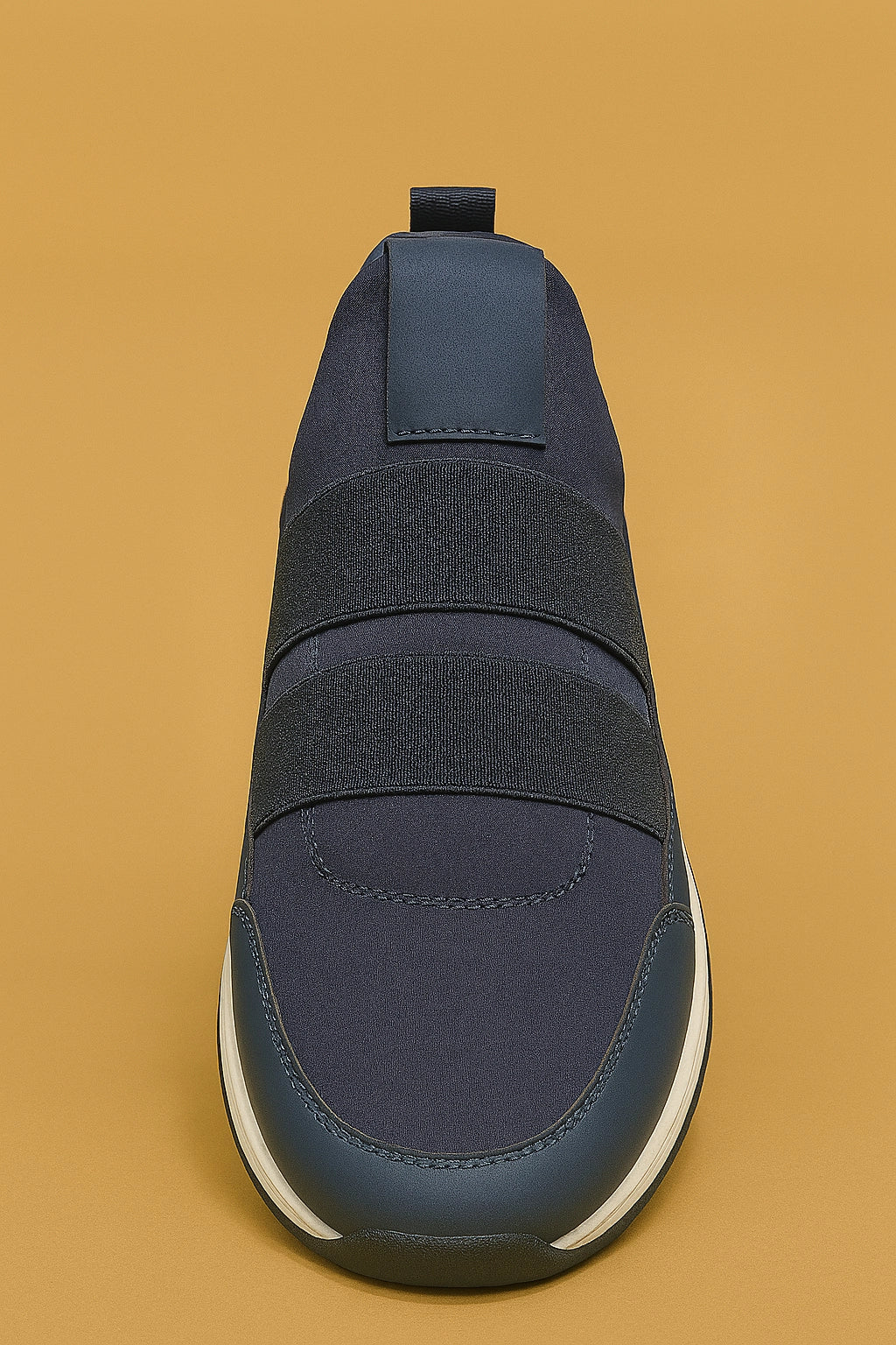 CASUAL SHOES