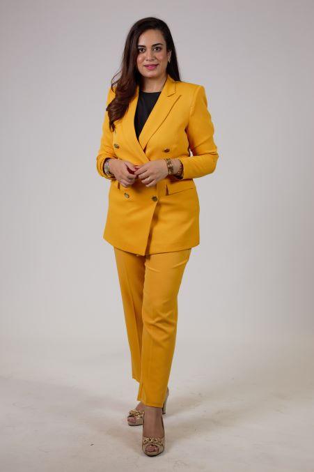 PREMIUM BUSINESS ATTIRE