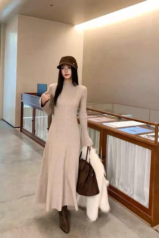 WOOLEN MAXI