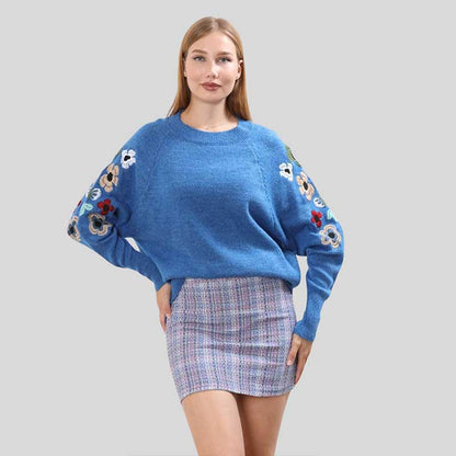 EMB SLV SWEATSHIRT