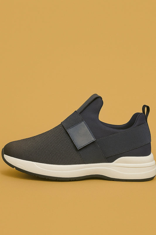 CASUAL SHOES