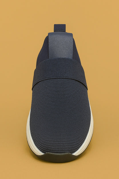 CASUAL SHOES