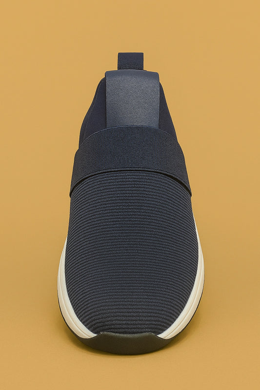 CASUAL SHOES