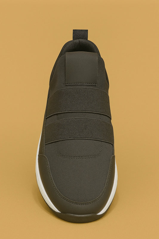 CASUAL SHOES