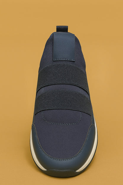 CASUAL SHOES