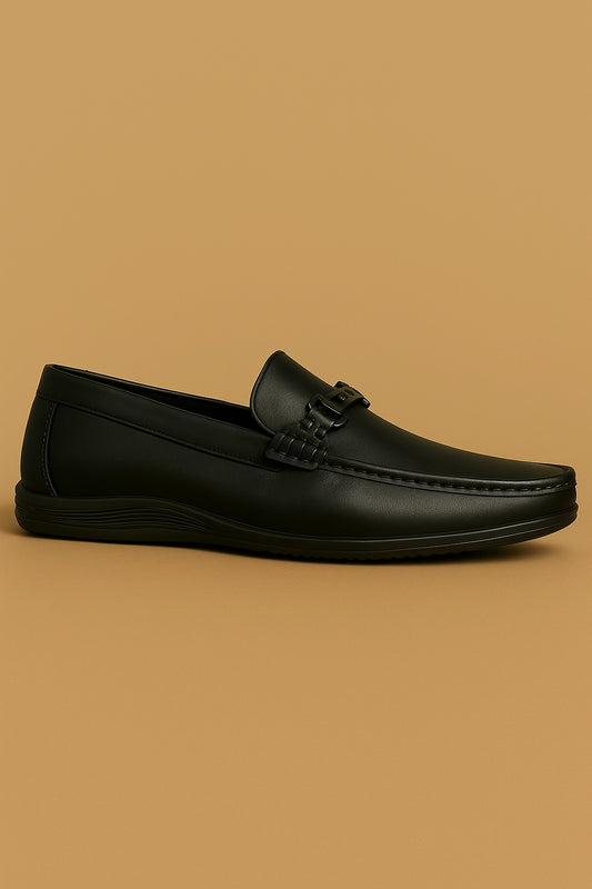 CASUAL SHOES