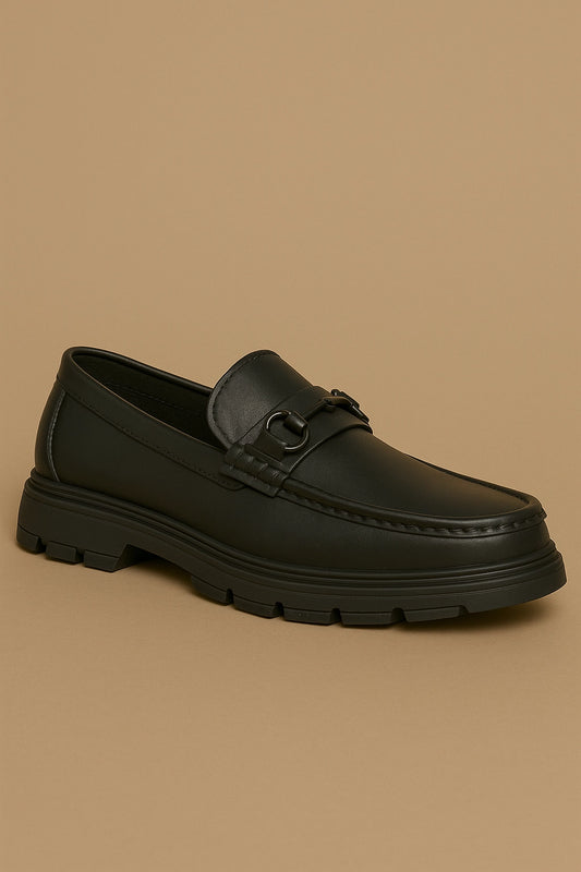 CASUAL SHOES