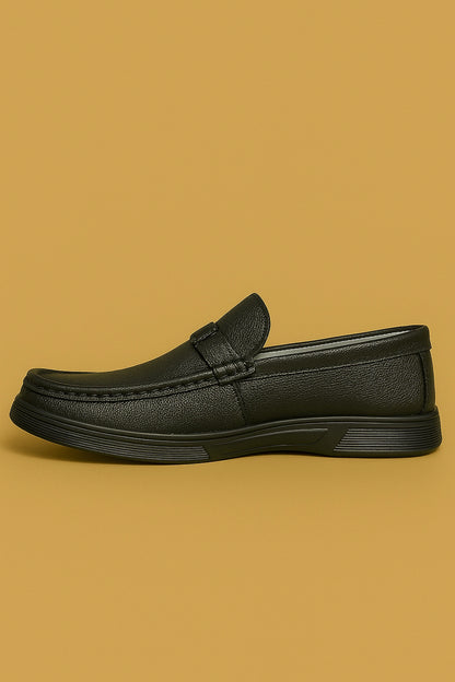 CASUAL SHOES
