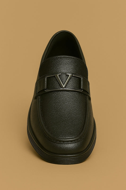 CASUAL SHOES