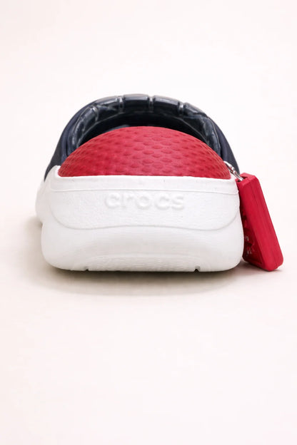 CROCS ROOMY FIT