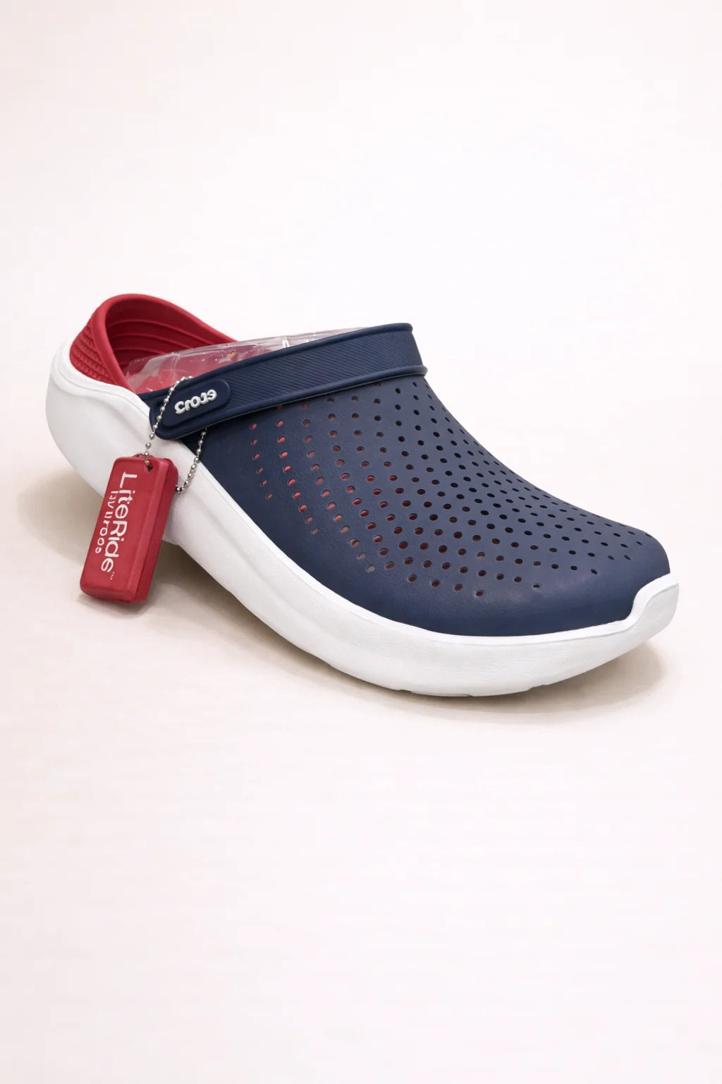 CROCS ROOMY FIT