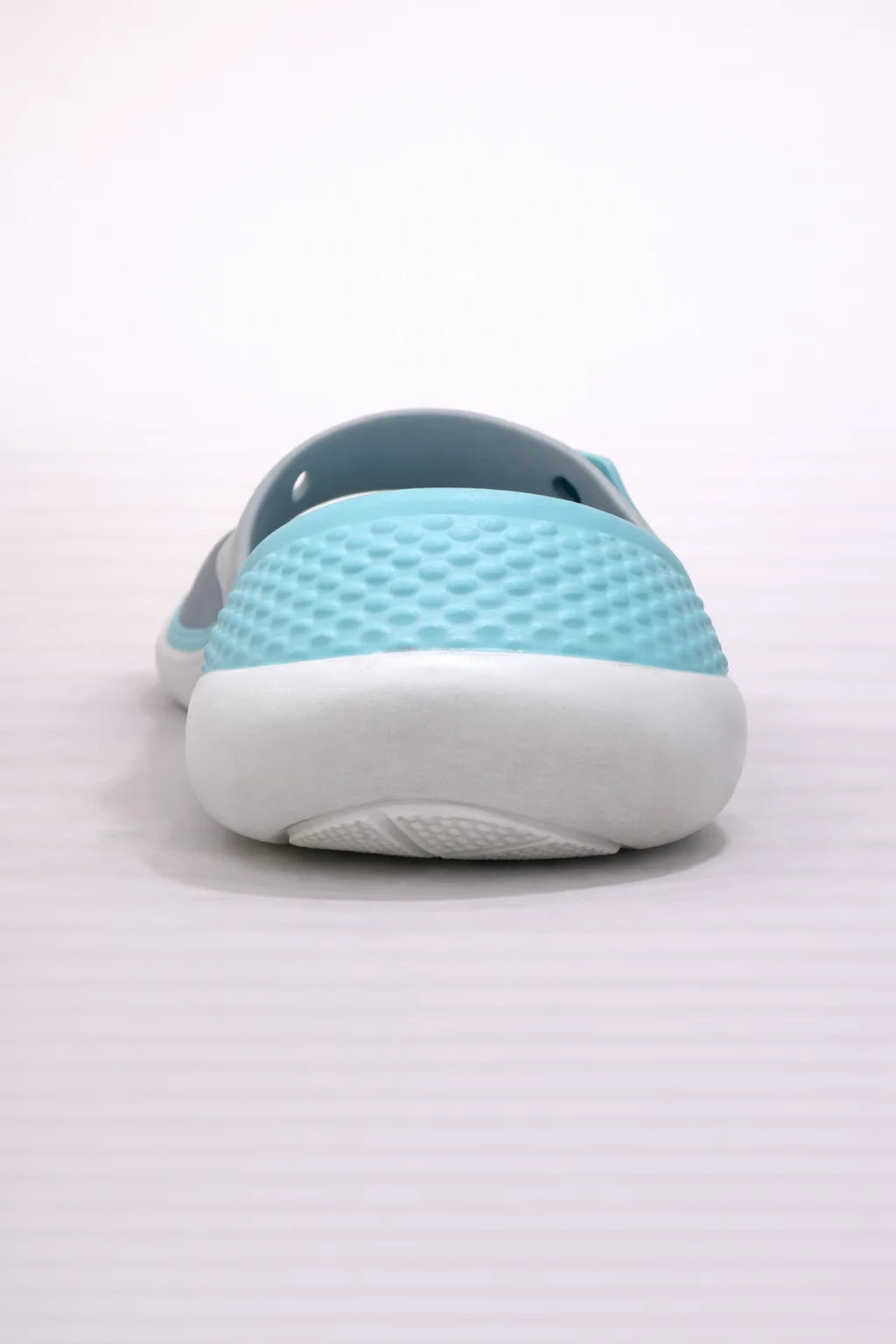 CROCS SNUG FIT