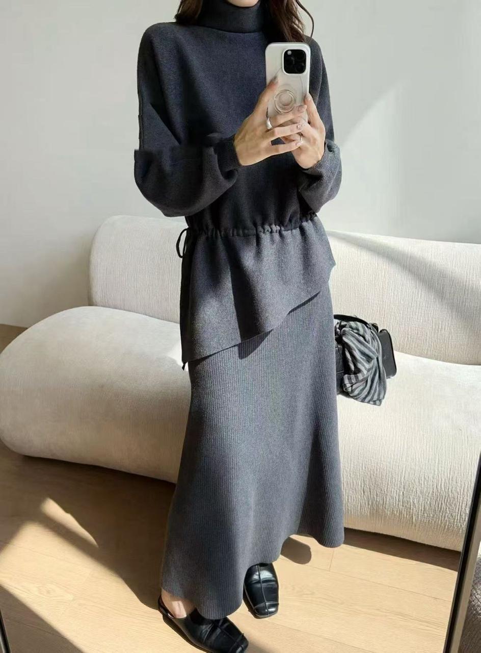 SKIRT SUIT