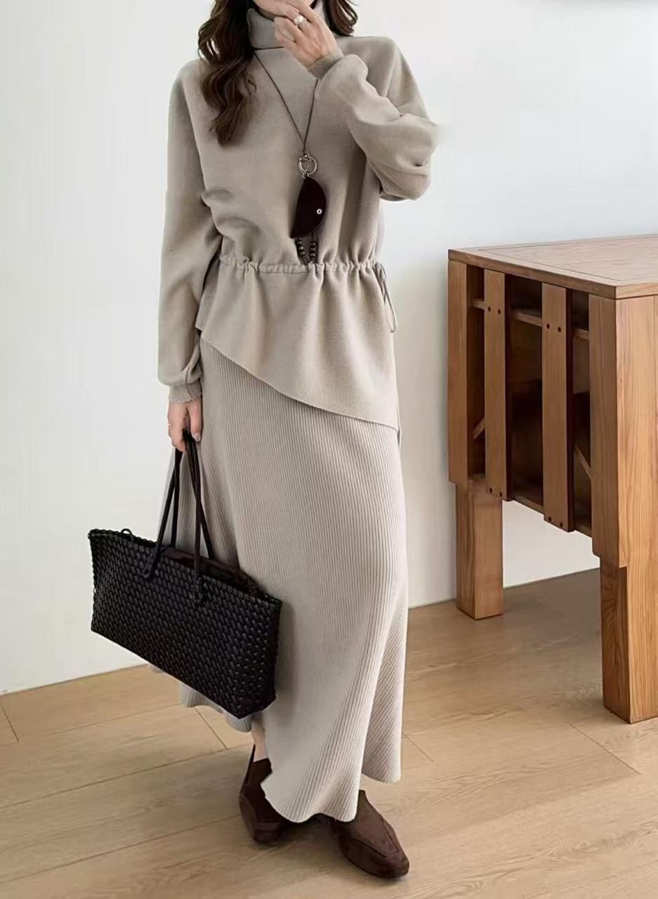 SKIRT SUIT