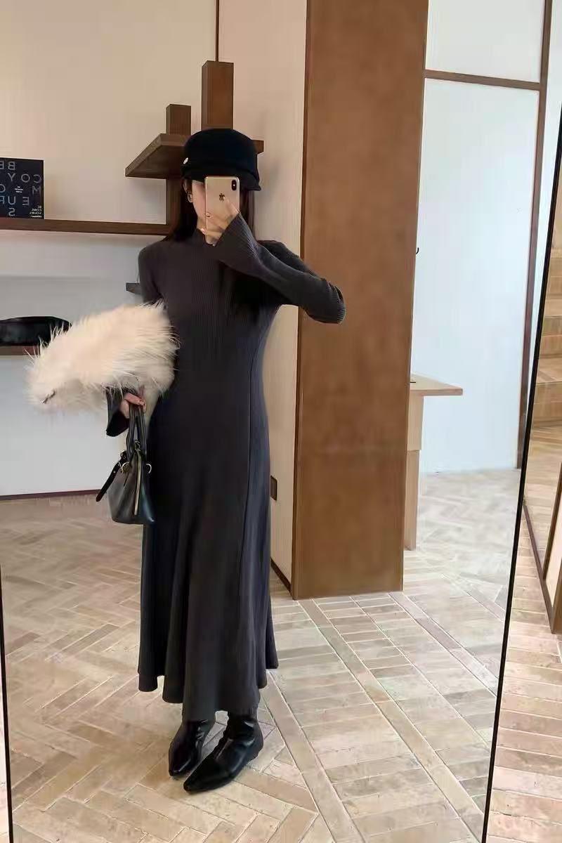 WOOLEN MAXI