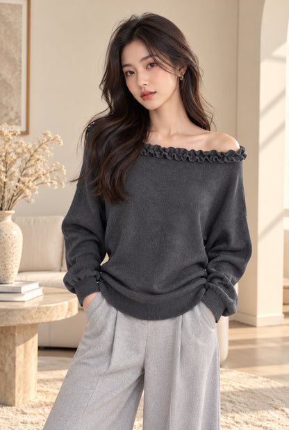 FRILL NECK SWEATSHIRT